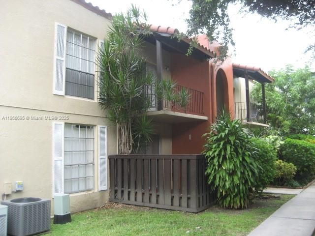 Recently Rented: $2,050 (1 beds, 1 baths, 709 Square Feet)