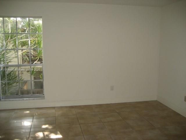 Recently Rented: $2,050 (1 beds, 1 baths, 709 Square Feet)