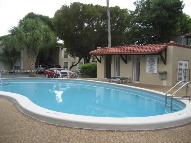 Recently Rented: $2,050 (1 beds, 1 baths, 709 Square Feet)