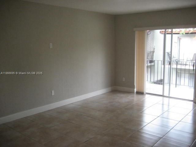 Recently Rented: $2,050 (1 beds, 1 baths, 709 Square Feet)