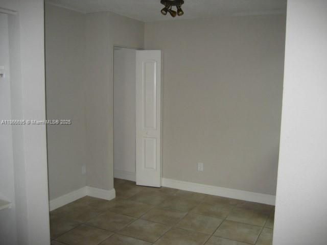 Recently Rented: $2,050 (1 beds, 1 baths, 709 Square Feet)