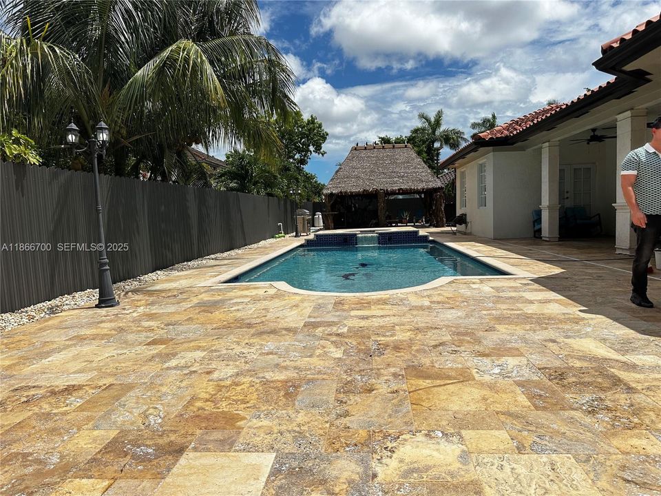 На продажу: $1,400,000 (4 спален, 3 ванн, 2805 Квадратных фут)