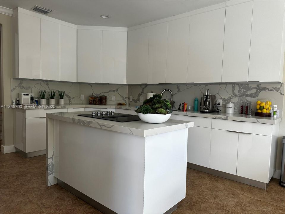 На продажу: $1,400,000 (4 спален, 3 ванн, 2805 Квадратных фут)