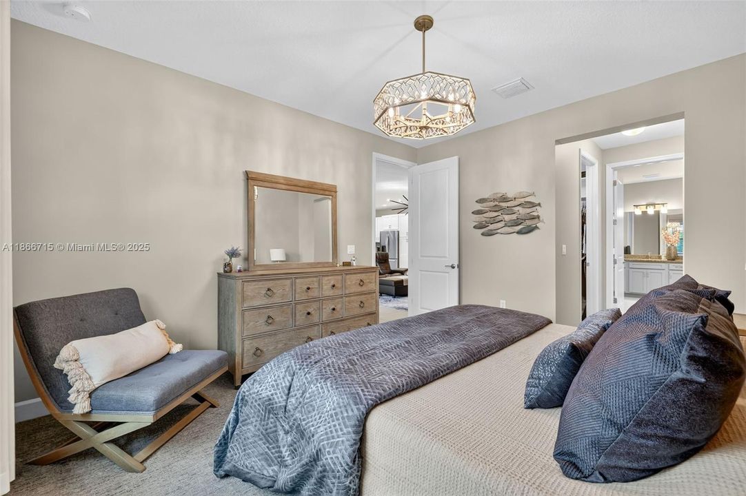 Recently Sold: $425,000 (3 beds, 2 baths, 1508 Square Feet)