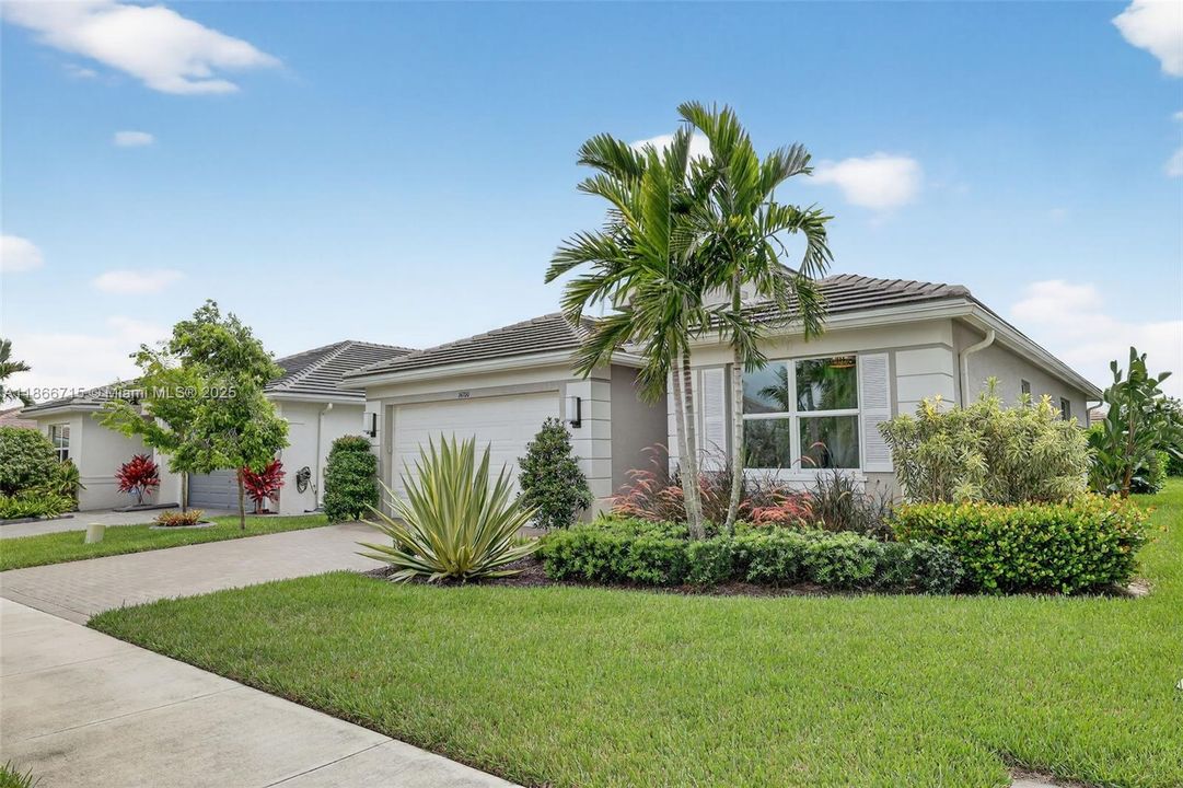 Recently Sold: $425,000 (3 beds, 2 baths, 1508 Square Feet)