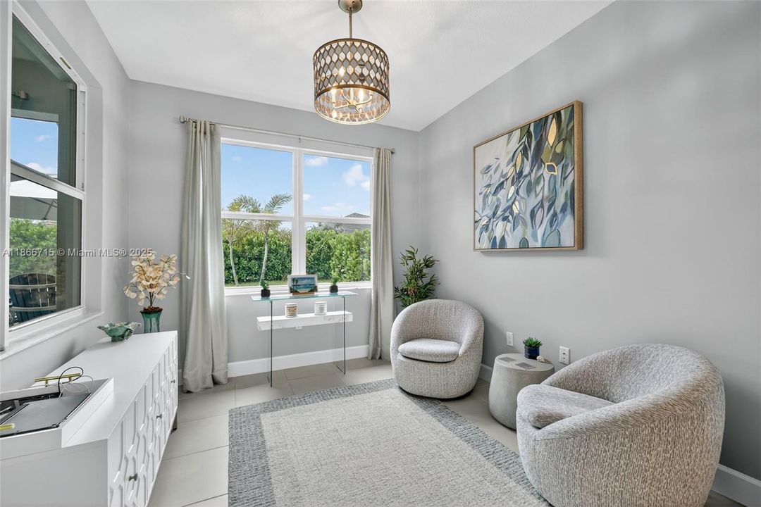 Recently Sold: $425,000 (3 beds, 2 baths, 1508 Square Feet)