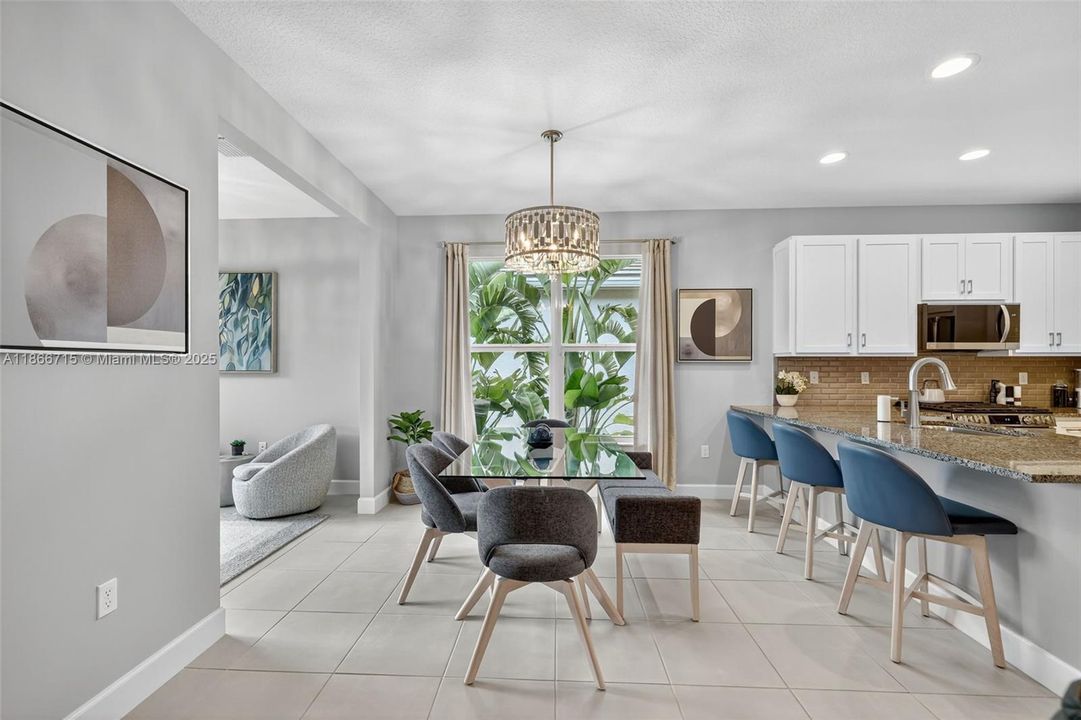 Recently Sold: $425,000 (3 beds, 2 baths, 1508 Square Feet)