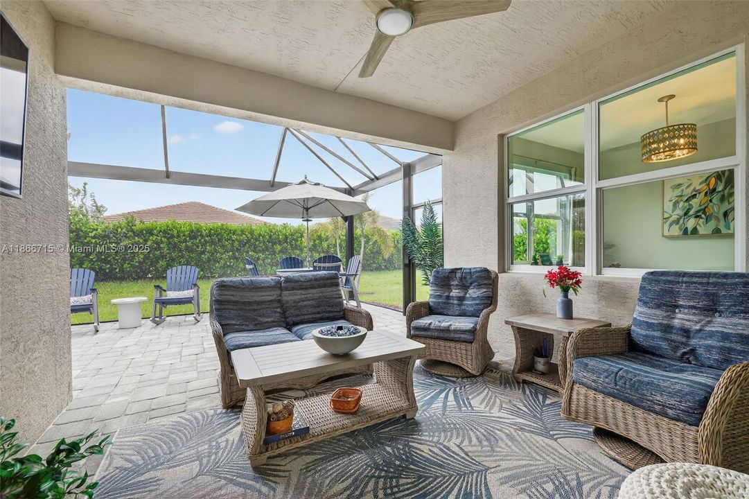 Recently Sold: $425,000 (3 beds, 2 baths, 1508 Square Feet)