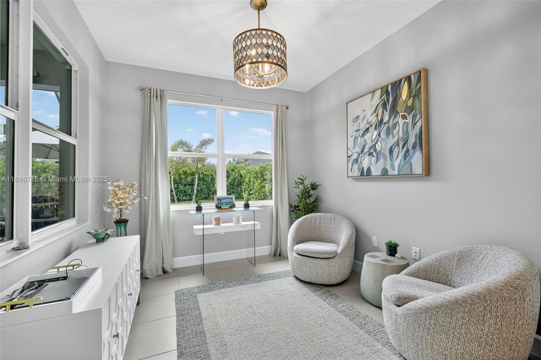 Recently Sold: $425,000 (3 beds, 2 baths, 1508 Square Feet)