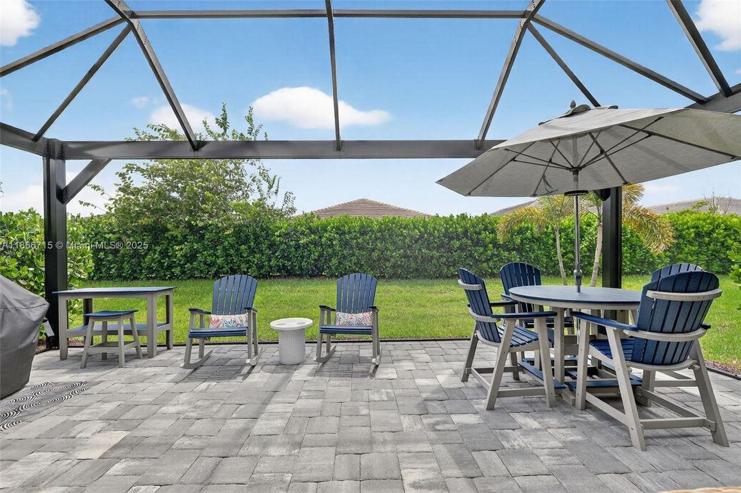 Recently Sold: $425,000 (3 beds, 2 baths, 1508 Square Feet)