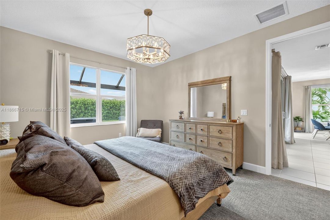 Recently Sold: $425,000 (3 beds, 2 baths, 1508 Square Feet)