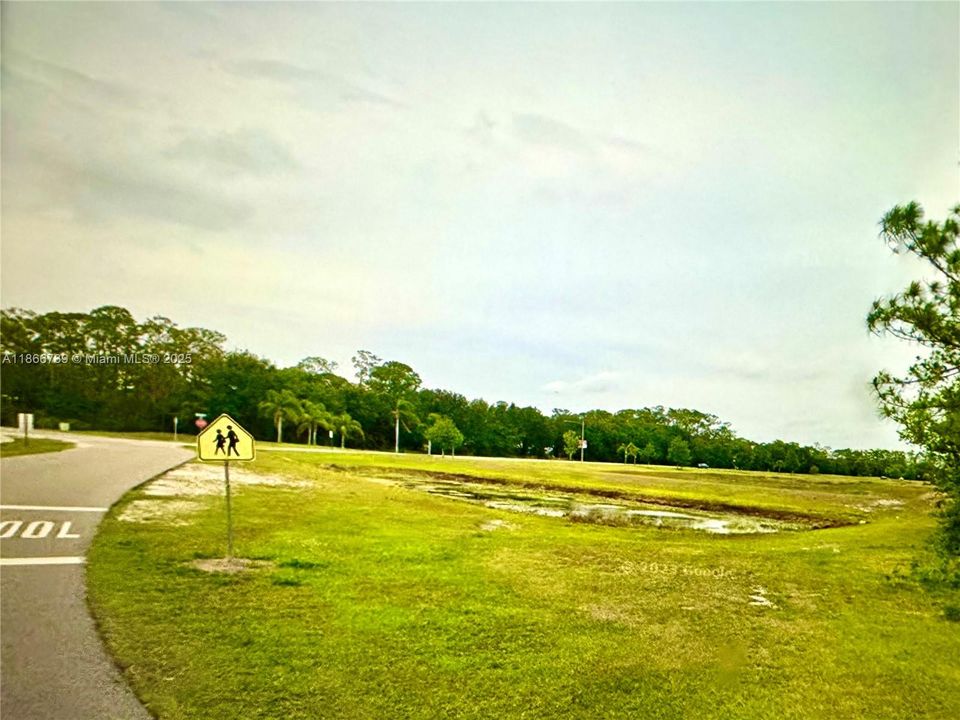 合同活跃: $19,000 (0.17 acres)