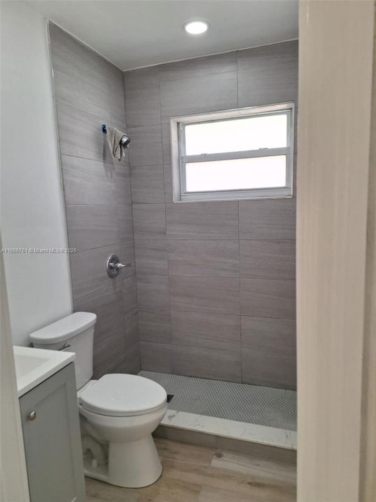 Недавно арендовано: $1,900 (2 спален, 1 ванн, 1485 Квадратных фут)