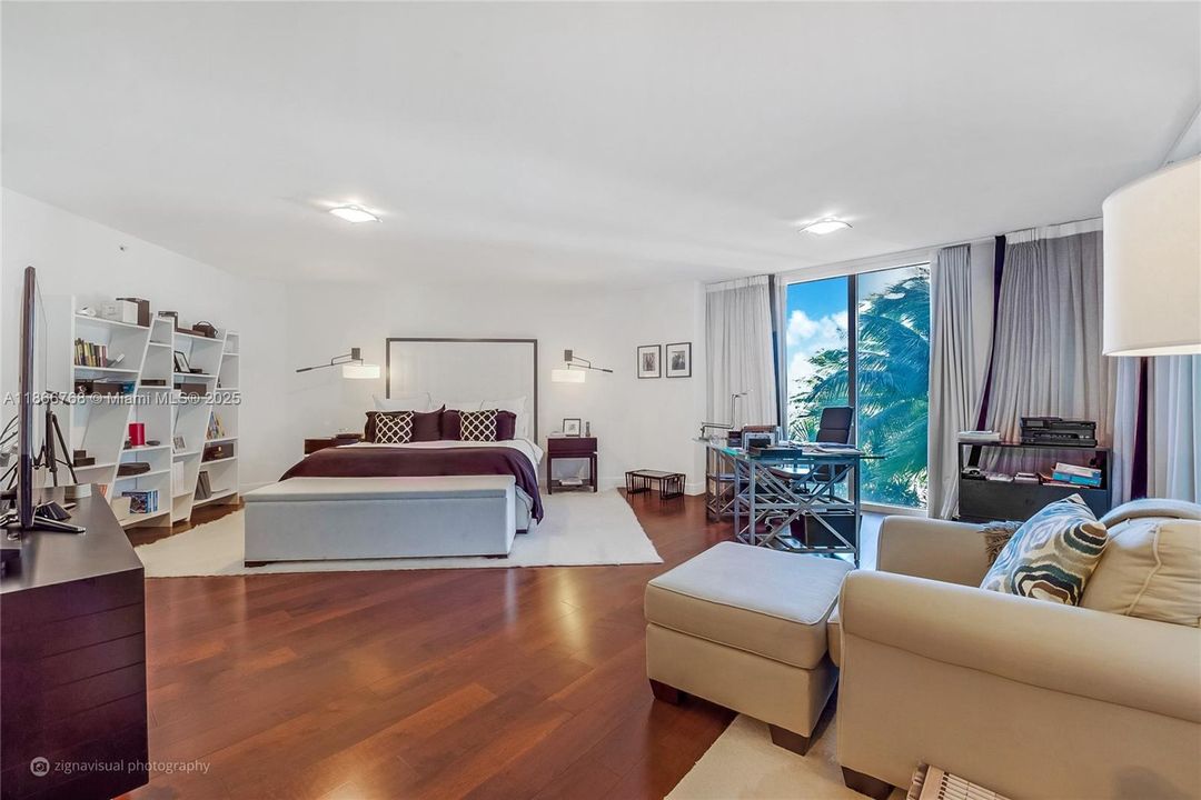 В аренду: $25,000 (3 спален, 5 ванн, 3950 Квадратных фут)