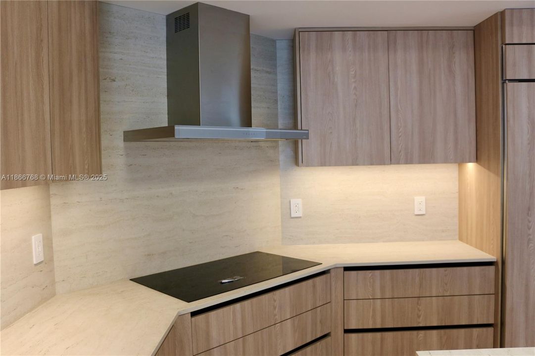 В аренду: $25,000 (3 спален, 5 ванн, 3950 Квадратных фут)