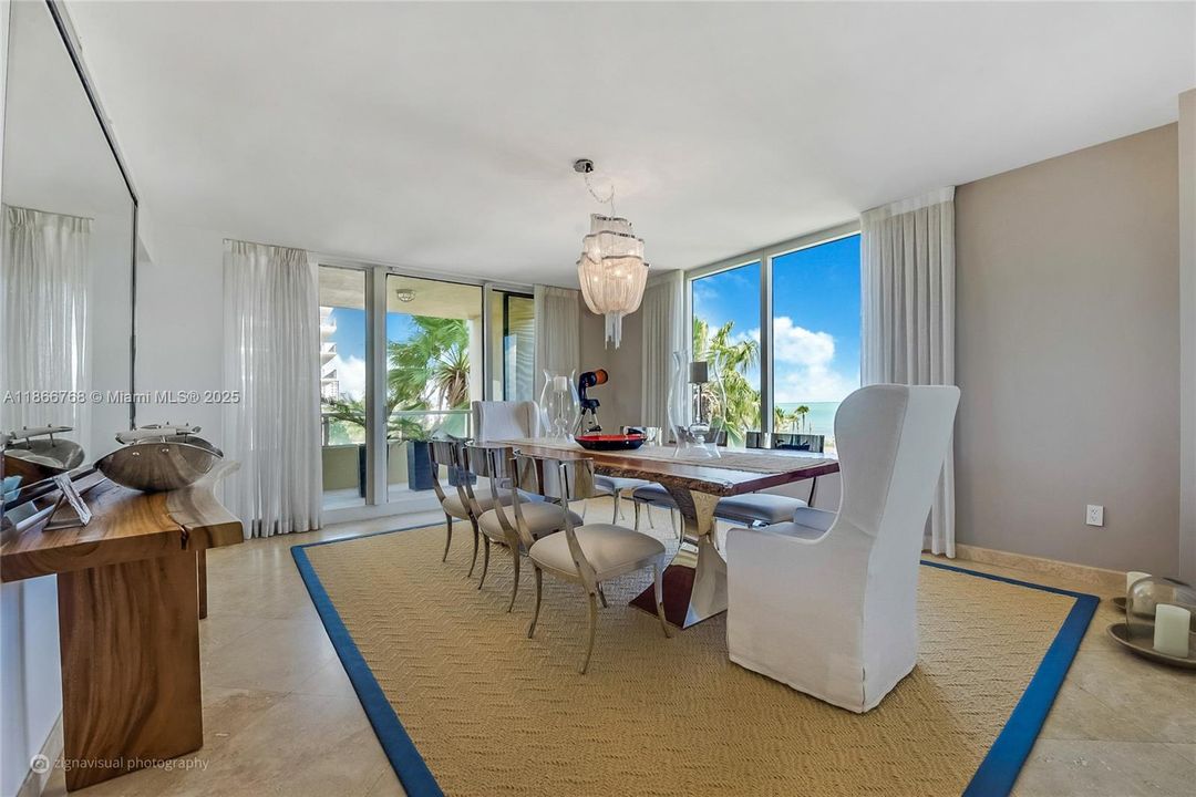 В аренду: $25,000 (3 спален, 5 ванн, 3950 Квадратных фут)