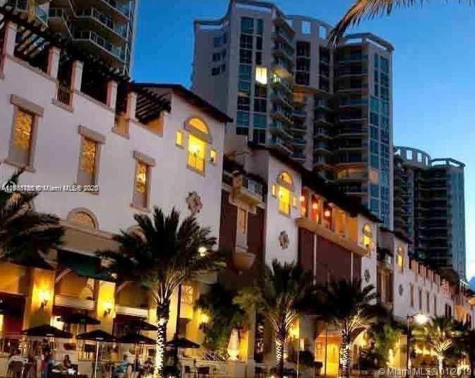 En Venta: $875,000 (3 camas, 2 baños, 1458 Pies cuadrados)