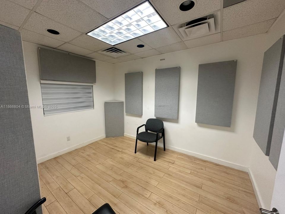 出租: $20,000 (0 贝兹, 0 浴室, 0 平方英尺)