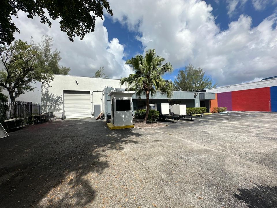 出租: $20,000 (0 贝兹, 0 浴室, 0 平方英尺)