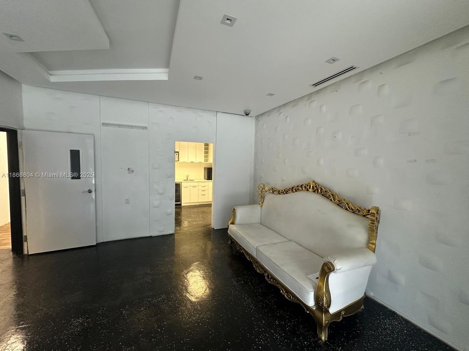 出租: $20,000 (0 贝兹, 0 浴室, 0 平方英尺)