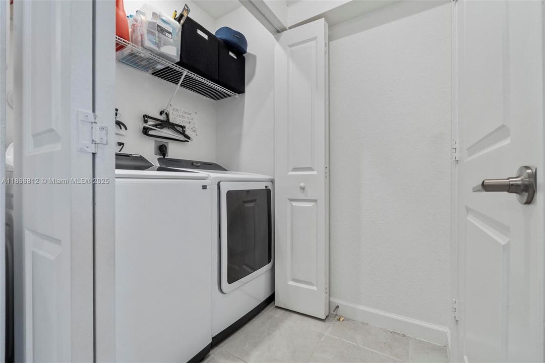 Recientemente alquilado: $4,250 (4 camas, 2 baños, 1820 Pies cuadrados)