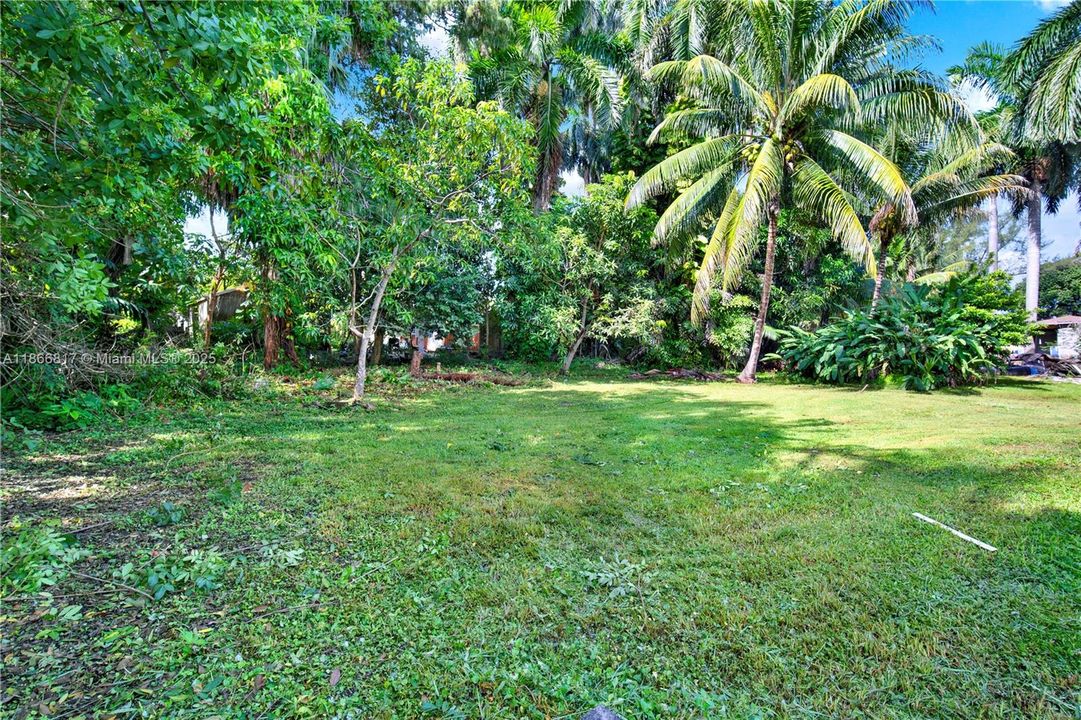 待售: $479,000 (2 贝兹, 2 浴室, 1555 平方英尺)