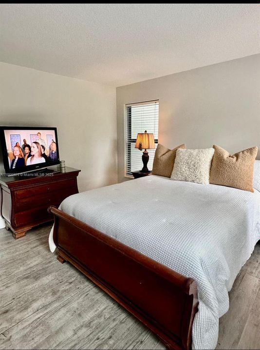 For Rent: $2,800 (2 beds, 2 baths, 1530 Square Feet)