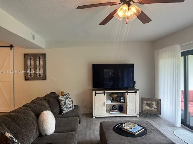 For Rent: $2,800 (2 beds, 2 baths, 1530 Square Feet)