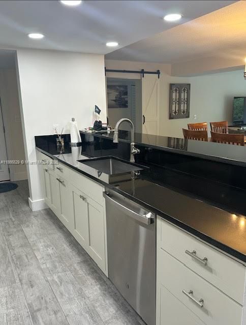 For Rent: $2,800 (2 beds, 2 baths, 1530 Square Feet)