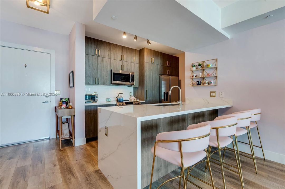 En Venta: $517,000 (1 camas, 1 baños, 774 Pies cuadrados)