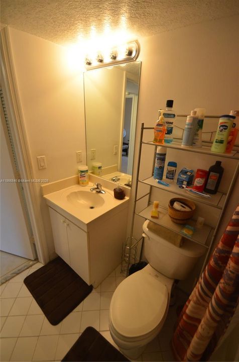 En Venta: $280,000 (3 camas, 2 baños, 1099 Pies cuadrados)