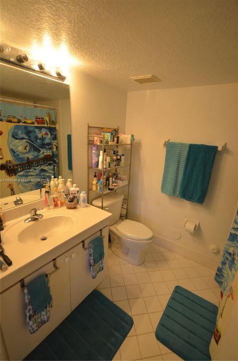 En Venta: $280,000 (3 camas, 2 baños, 1099 Pies cuadrados)