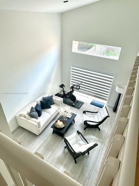 Active With Contract: $3,900 (3 beds, 2 baths, 1862 Square Feet)