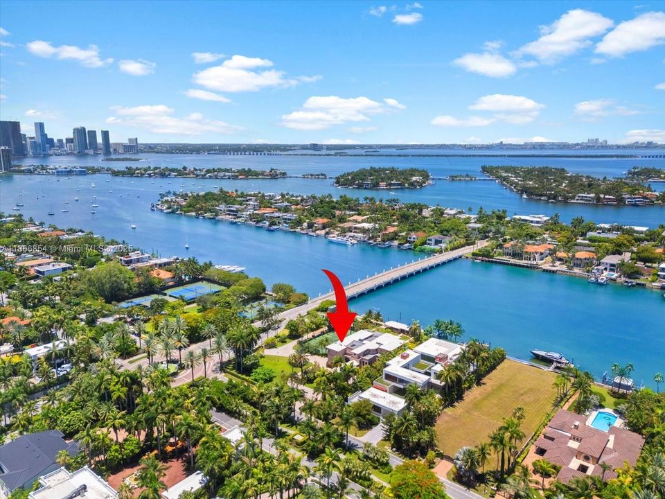 For Sale: $53,000,000 (5 beds, 5 baths, 11639 Square Feet)