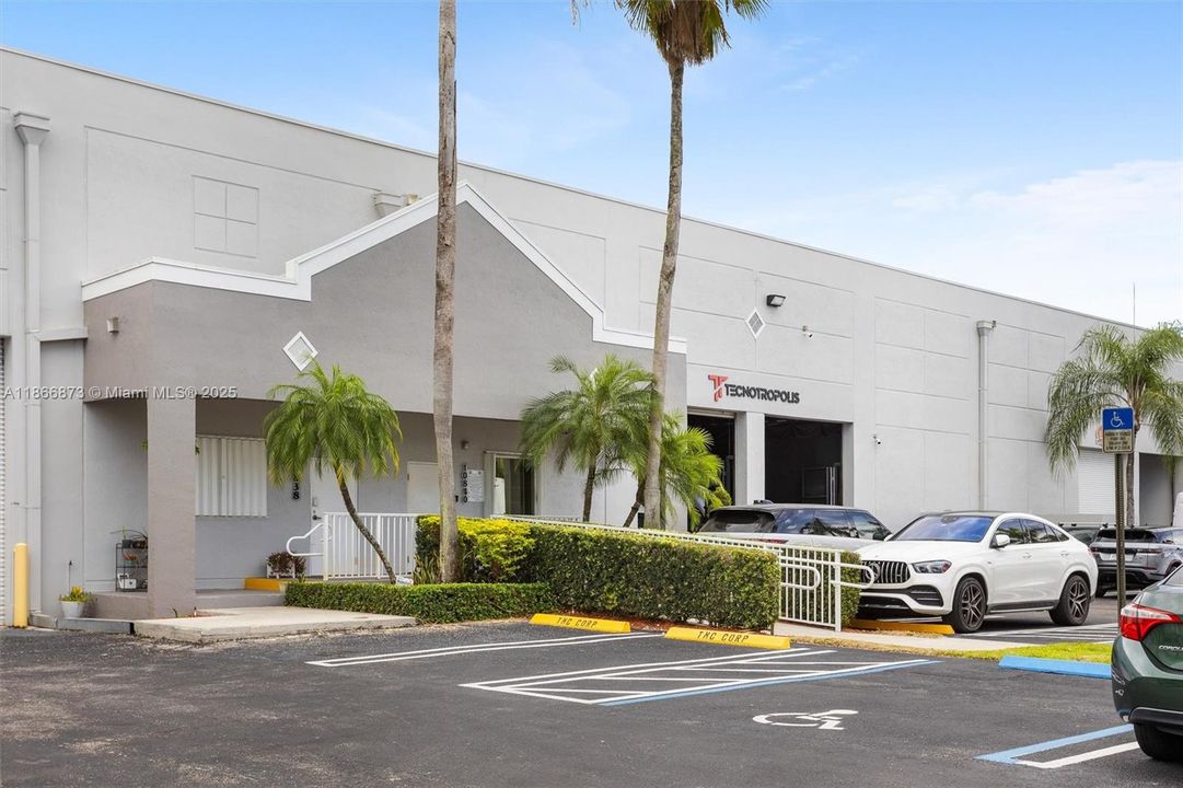 En Renta: $11,500 (0 camas, 0 baños, 0 Pies cuadrados)