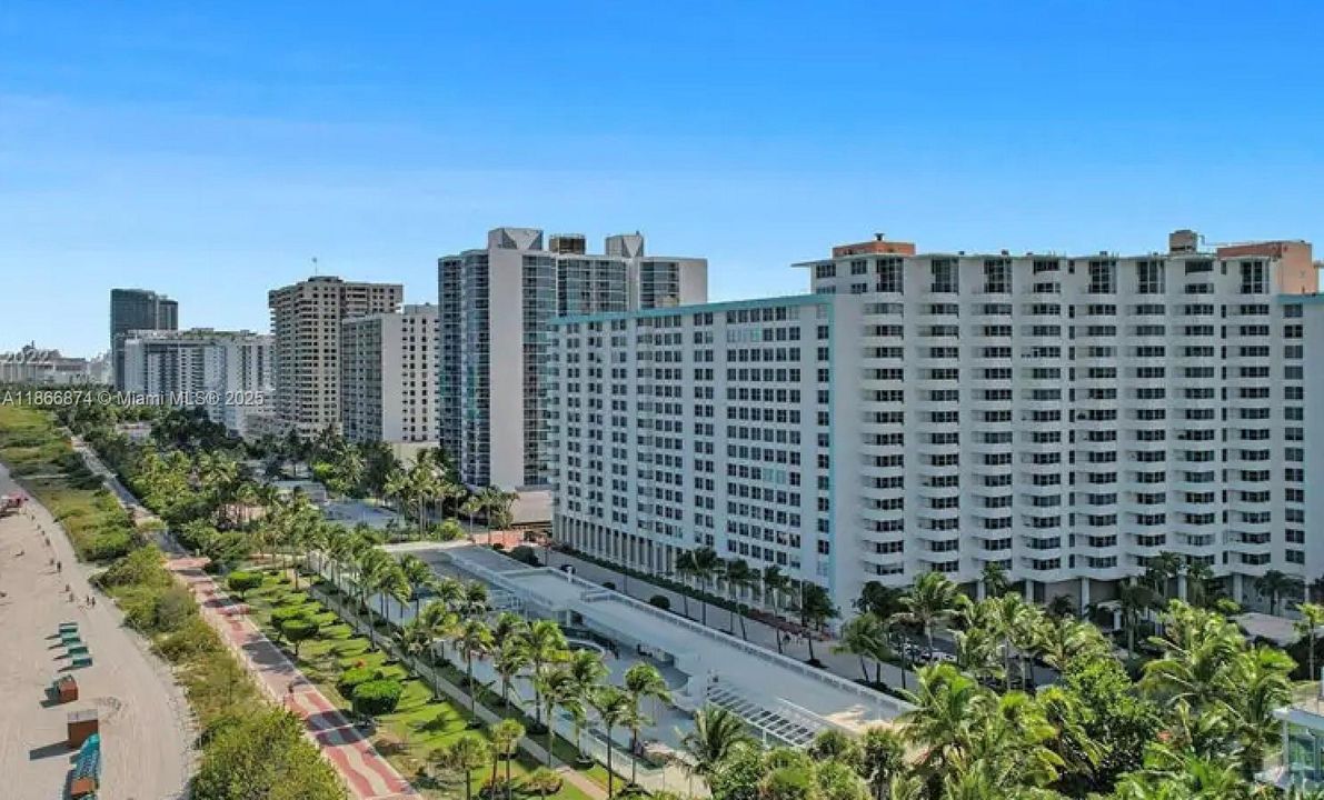 合同活跃: $3,000 (1 贝兹, 1 浴室, 797 平方英尺)