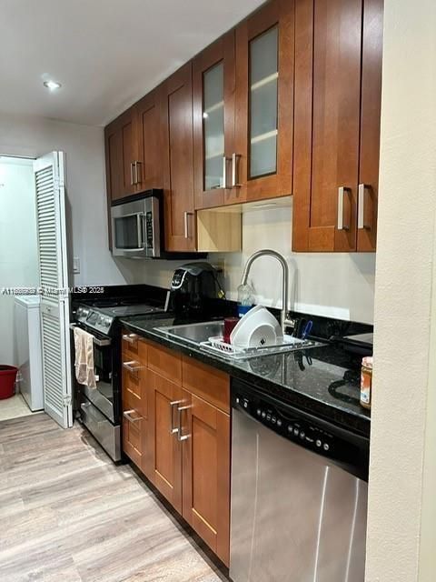 待售: $319,900 (2 贝兹, 2 浴室, 1106 平方英尺)