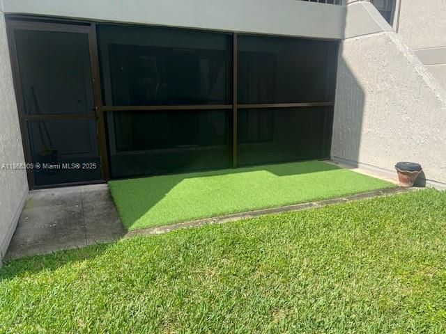 待售: $319,900 (2 贝兹, 2 浴室, 1106 平方英尺)