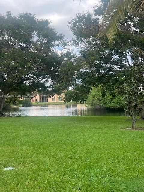 待售: $319,900 (2 贝兹, 2 浴室, 1106 平方英尺)