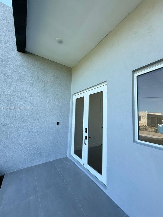 出租: $2,900 (3 贝兹, 2 浴室, 1965 平方英尺)