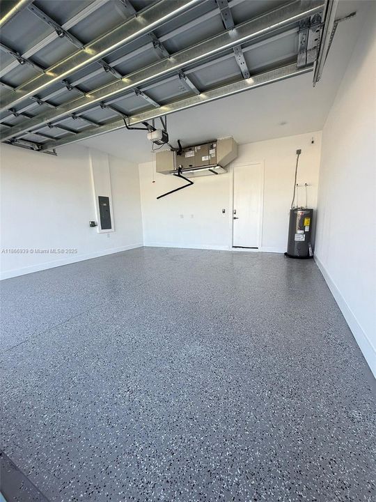 出租: $2,900 (3 贝兹, 2 浴室, 1965 平方英尺)