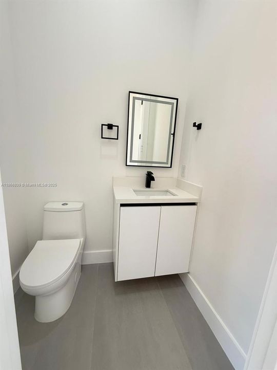 出租: $2,900 (3 贝兹, 2 浴室, 1965 平方英尺)