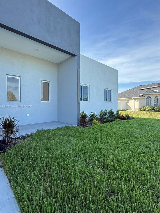 出租: $2,900 (3 贝兹, 2 浴室, 1965 平方英尺)