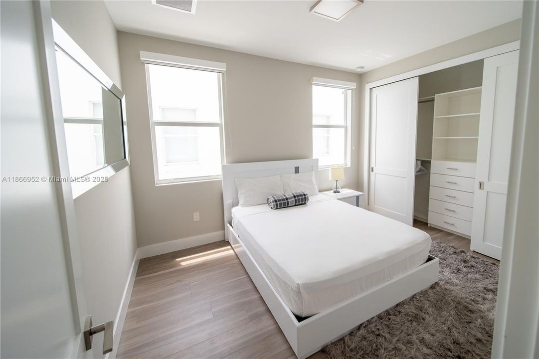 Active With Contract: $8,500 (4 beds, 3 baths, 2948 Square Feet)