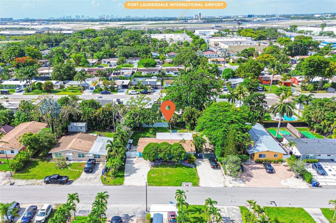 待售: $849,999 (0 贝兹, 0 浴室, 1526 平方英尺)