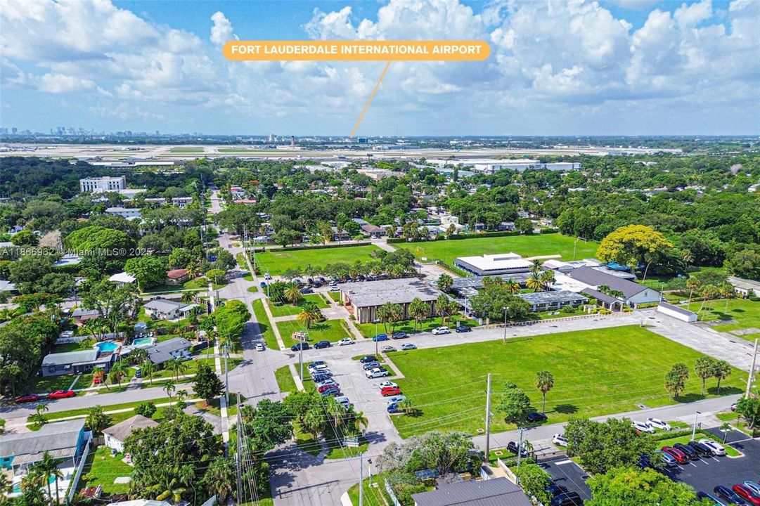 待售: $849,999 (0 贝兹, 0 浴室, 1526 平方英尺)