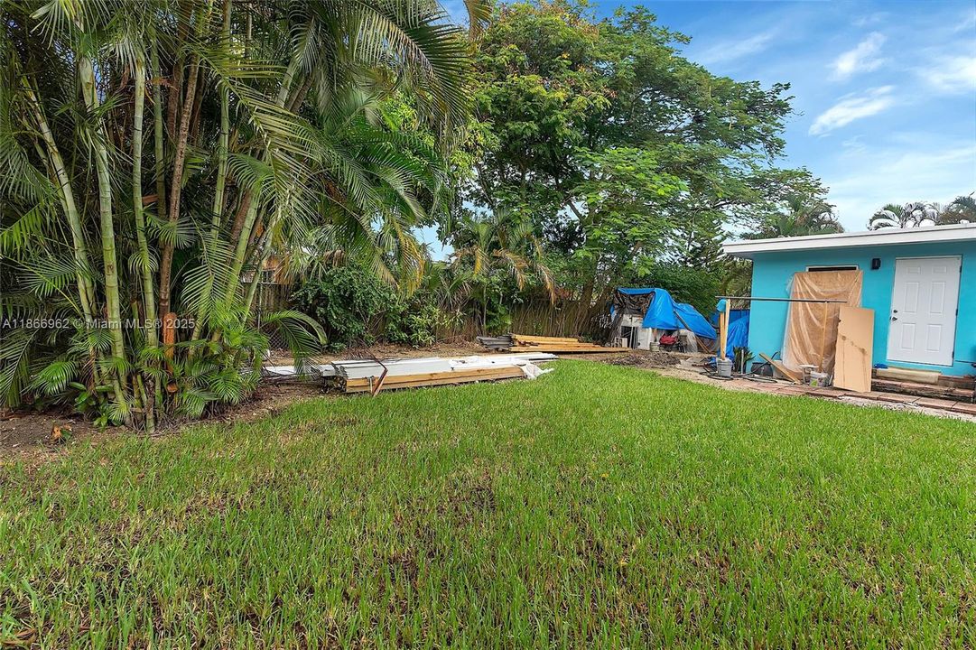 待售: $849,999 (0 贝兹, 0 浴室, 1526 平方英尺)