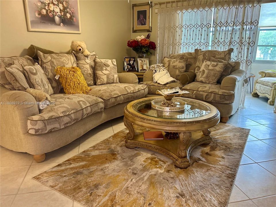 En Venta: $165,000 (2 camas, 2 baños, 950 Pies cuadrados)