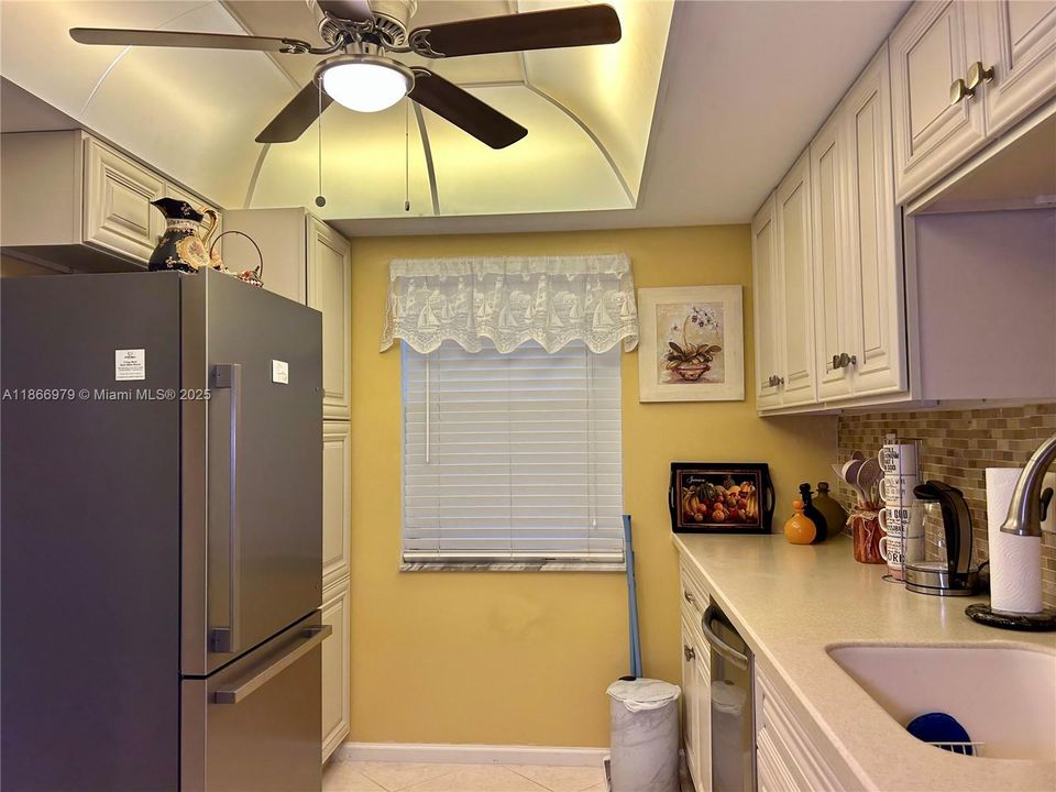 En Venta: $165,000 (2 camas, 2 baños, 950 Pies cuadrados)