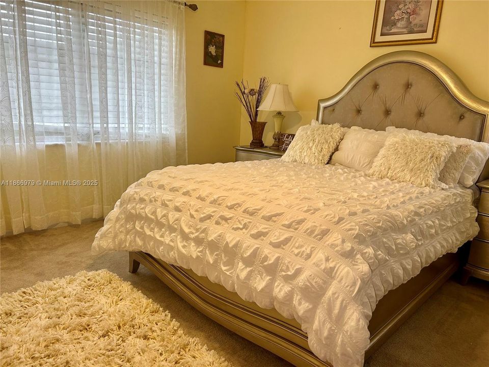 En Venta: $165,000 (2 camas, 2 baños, 950 Pies cuadrados)
